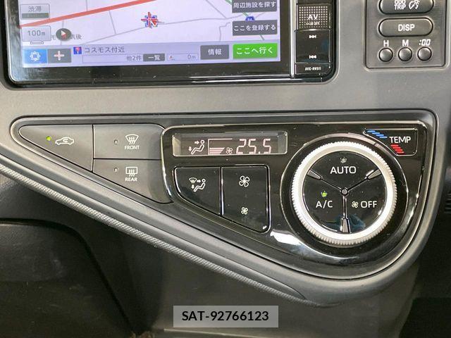 Toyota AQUA 2021-03 8353898-6