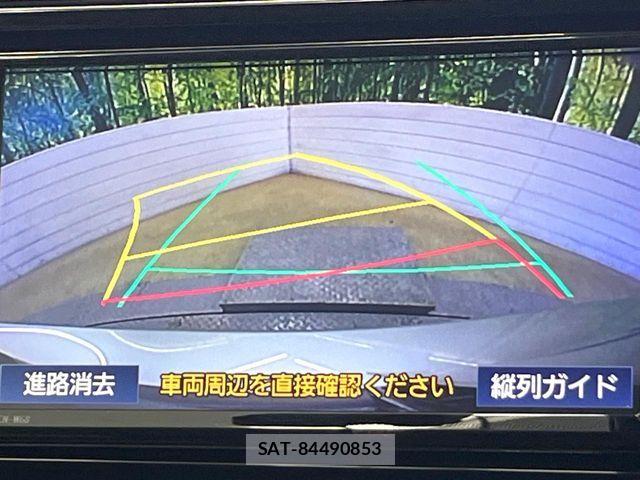 Toyota AQUA 2019-08 8353896-3