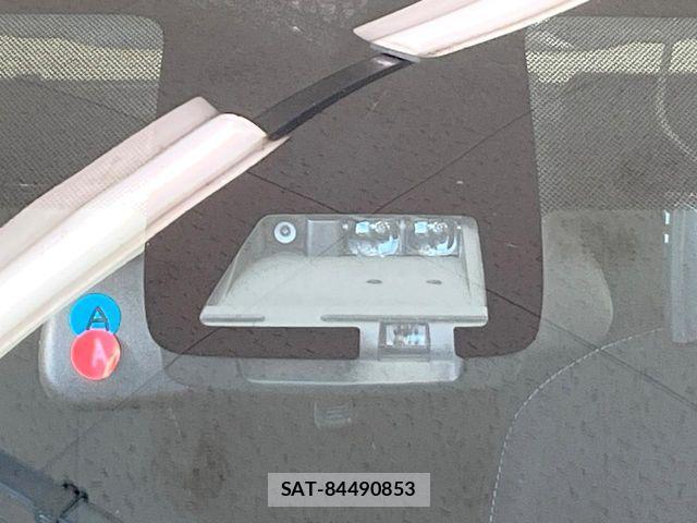 Toyota AQUA 2019-08 8353896-6