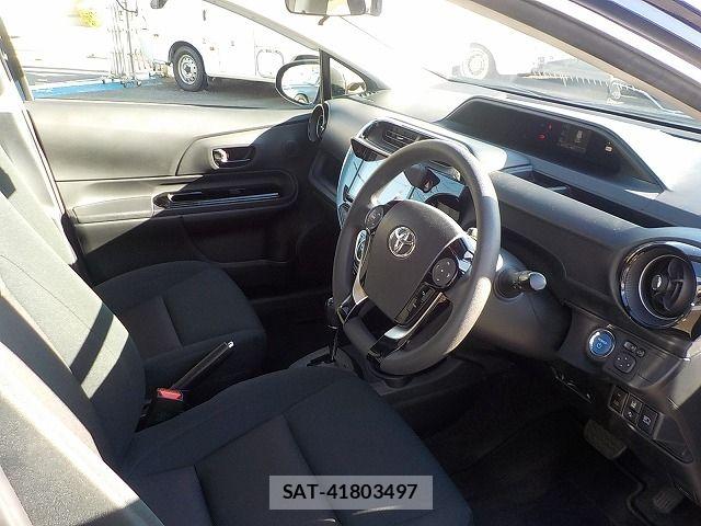 Toyota AQUA 2019-03 8353909-9