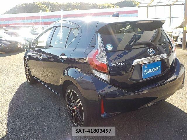 Toyota AQUA 2019-03 8353909-6