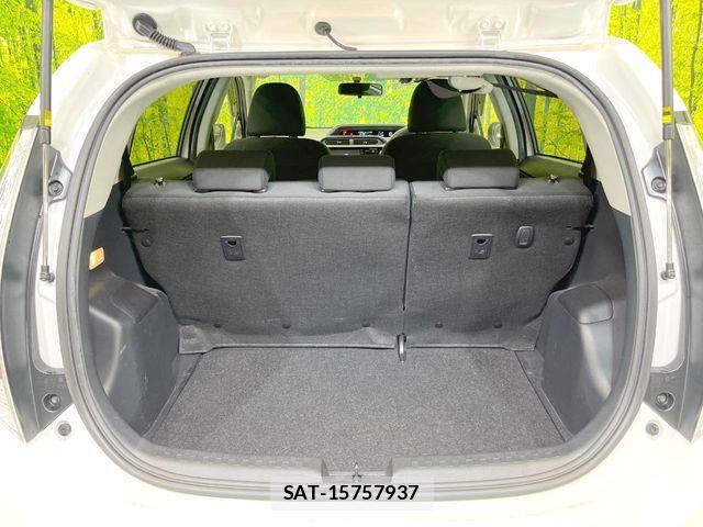 Toyota AQUA 2016-06 8353905-9