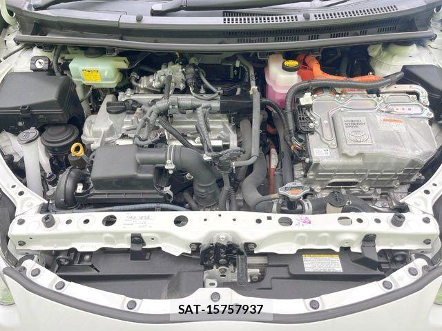 Toyota AQUA 2016-06 8353905-17