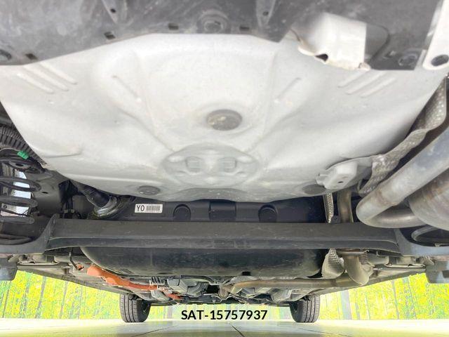 Toyota AQUA 2016-06 8353905-18