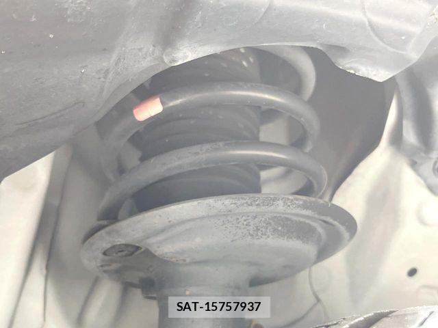 Toyota AQUA 2016-06 8353905-19
