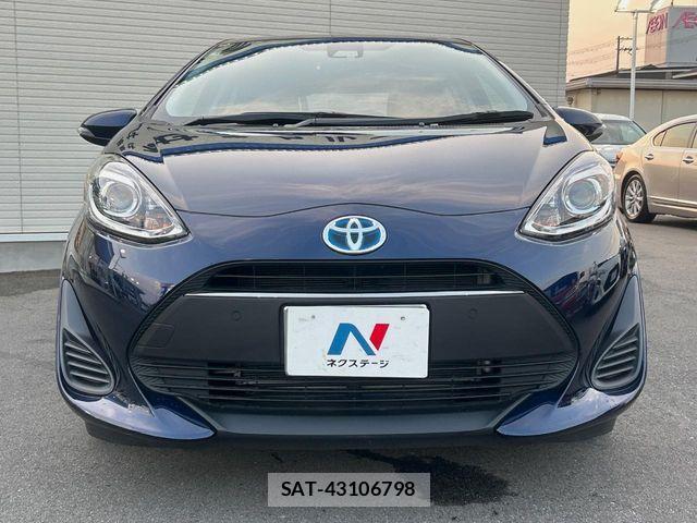 Toyota AQUA 2019-01 8353900-13