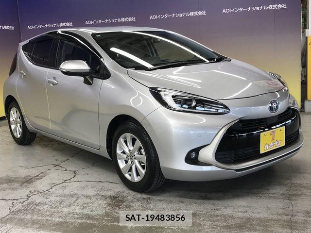 Toyota AQUA 2022-06 8353893-1