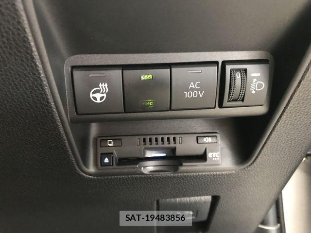 Toyota AQUA 2022-06 8353893-19