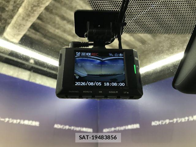 Toyota AQUA 2022-06 8353893-20