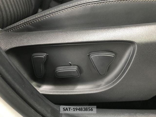 Toyota AQUA 2022-06 8353893-21