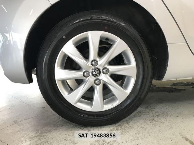 Toyota AQUA 2022-06 8353893-26