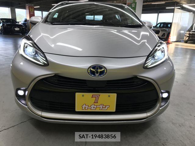 Toyota AQUA 2022-06 8353893-27