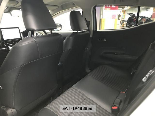 Toyota AQUA 2022-06 8353893-7