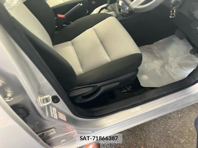 Toyota AQUA 2014-09 8353917-14
