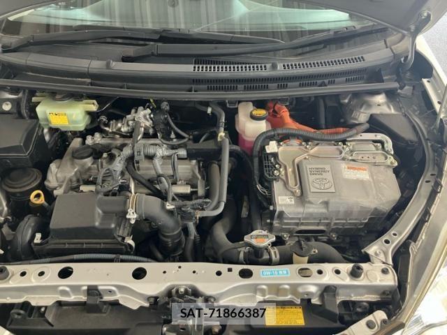 Toyota AQUA 2014-09 8353917-19