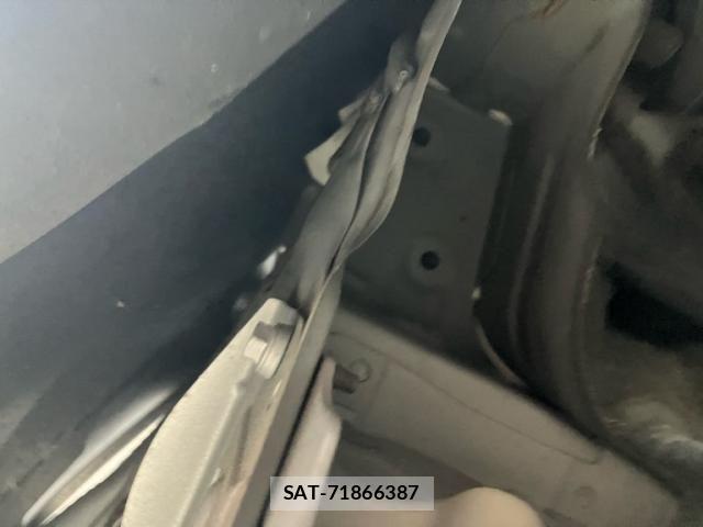 Toyota AQUA 2014-09 8353917-25