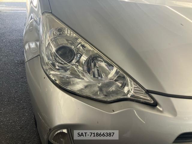 Toyota AQUA 2014-09 8353917-3