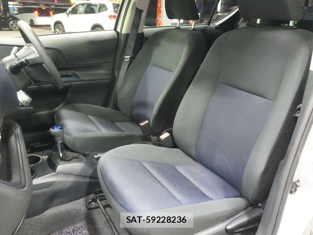 Toyota AQUA 2015-02 8353912-21