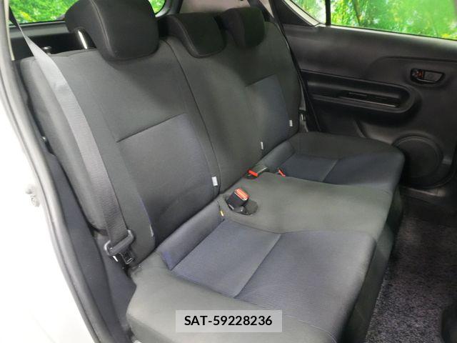 Toyota AQUA 2015-02 8353912-23