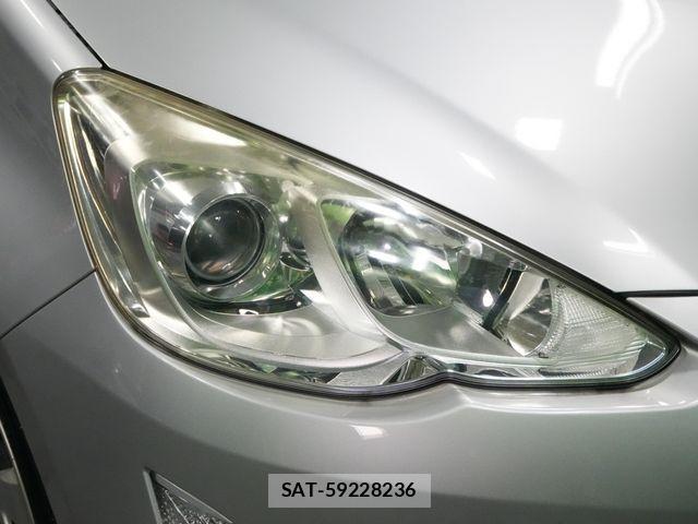 Toyota AQUA 2015-02 8353912-28