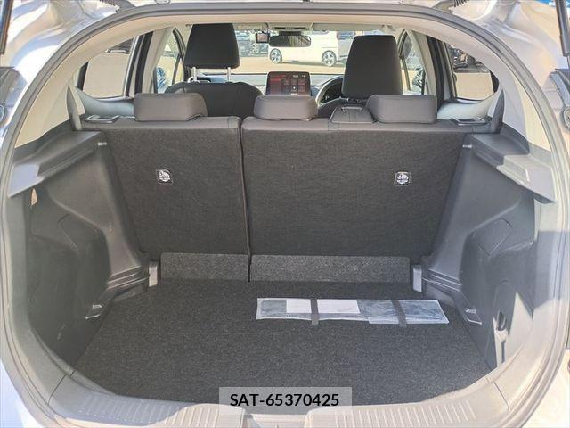 Toyota AQUA 2023-03 8353899-10