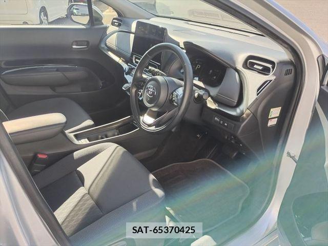 Toyota AQUA 2023-03 8353899-15