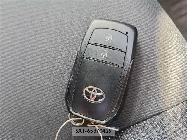 Toyota AQUA 2023-03 8353899-29