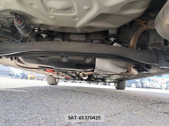 Toyota AQUA 2023-03 8353899-3