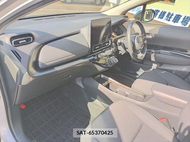 Toyota AQUA 2023-03 8353899-6