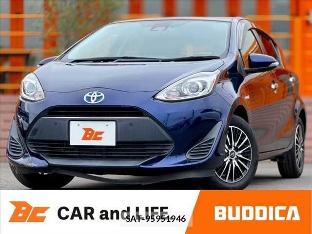 Toyota AQUA 2019-04 8353906-0