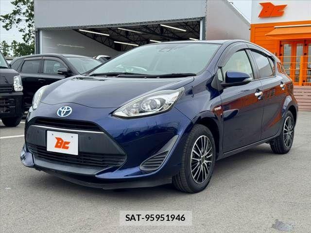 Toyota AQUA 2019-04 8353906-9