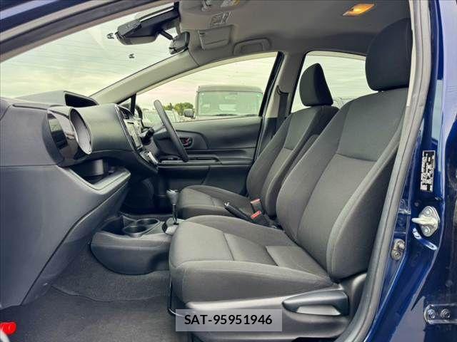Toyota AQUA 2019-04 8353906-16