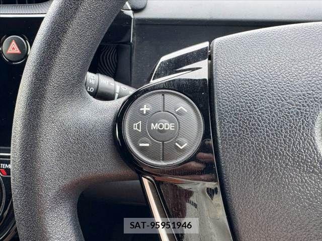 Toyota AQUA 2019-04 8353906-26