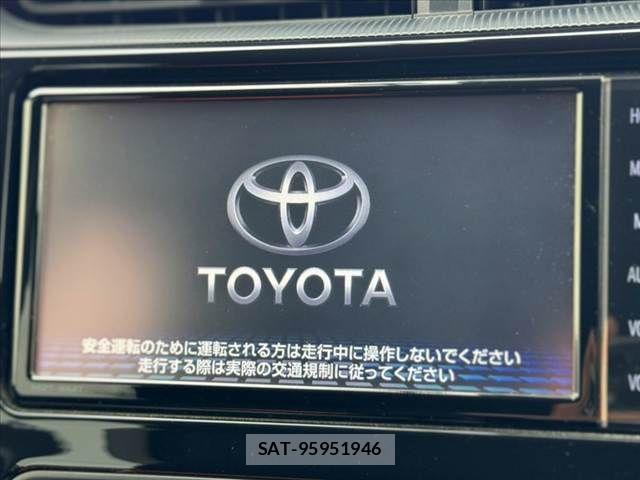Toyota AQUA 2019-04 8353906-2