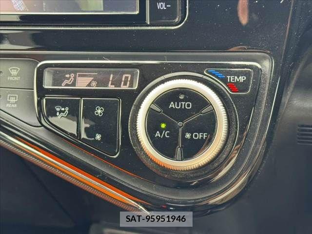 Toyota AQUA 2019-04 8353906-3