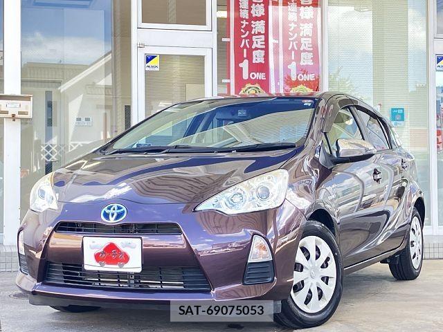 Toyota AQUA 2014-01 8353914-0