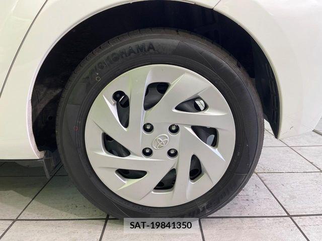 Toyota AQUA 2016-03 8353901-12
