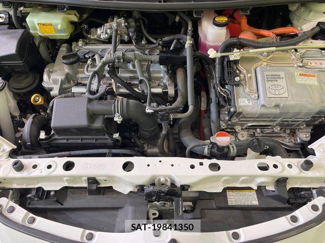Toyota AQUA 2016-03 8353901-18