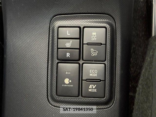 Toyota AQUA 2016-03 8353901-5