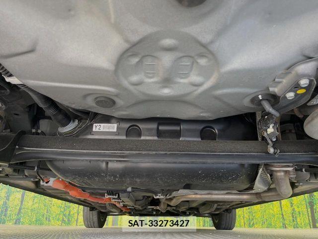 Toyota AQUA 2019-03 8353902-18