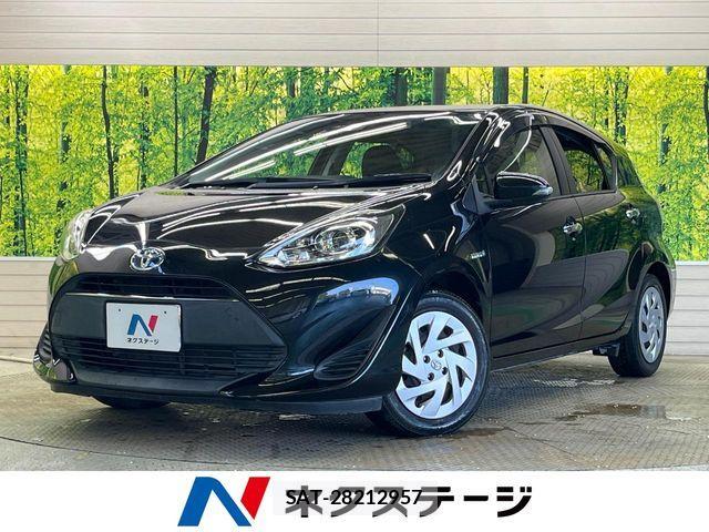 Toyota AQUA 2018-01 8353907-0
