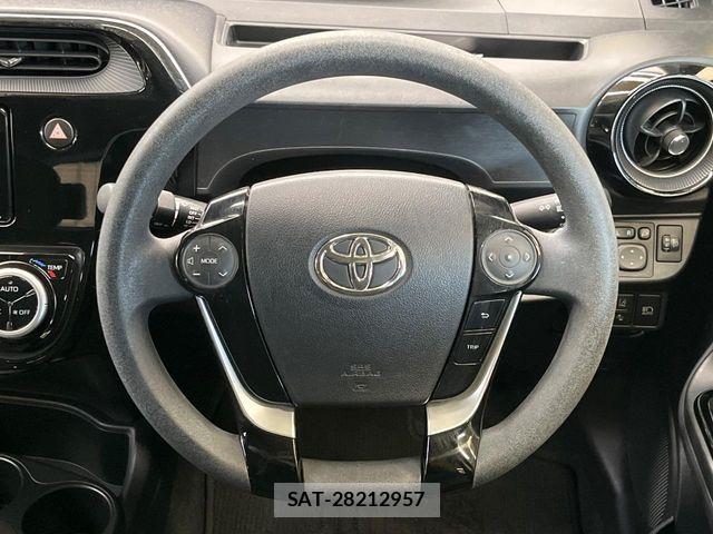 Toyota AQUA 2018-01 8353907-10
