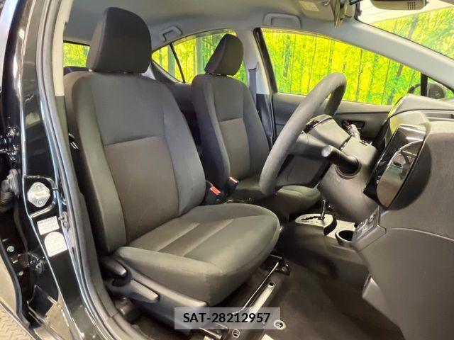 Toyota AQUA 2018-01 8353907-7