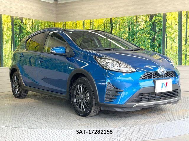 Toyota AQUA 2017-09 8353910-15