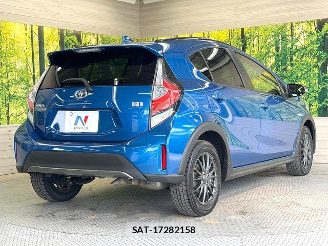 Toyota AQUA 2017-09 8353910-16