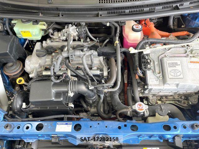 Toyota AQUA 2017-09 8353910-17