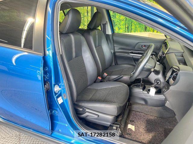 Toyota AQUA 2017-09 8353910-7