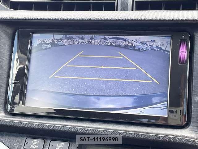 Toyota AQUA 2014-04 8353918-7
