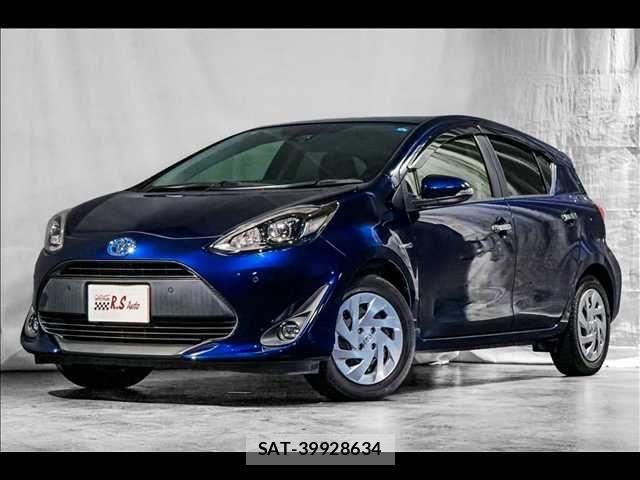 Toyota AQUA 2019-04 8353897-0