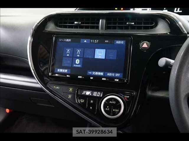 Toyota AQUA 2019-04 8353897-10